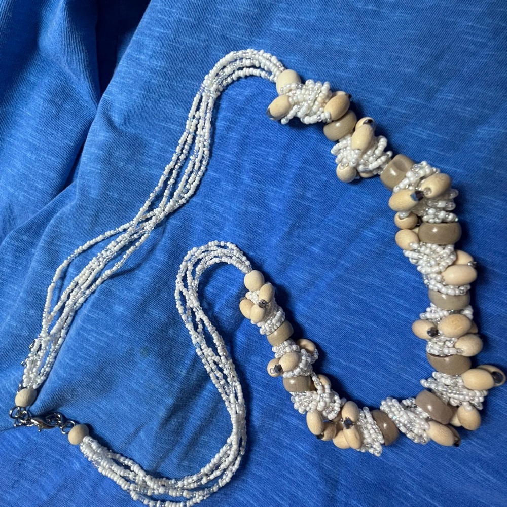 Elegant Cream and Tan Beaded Necklace